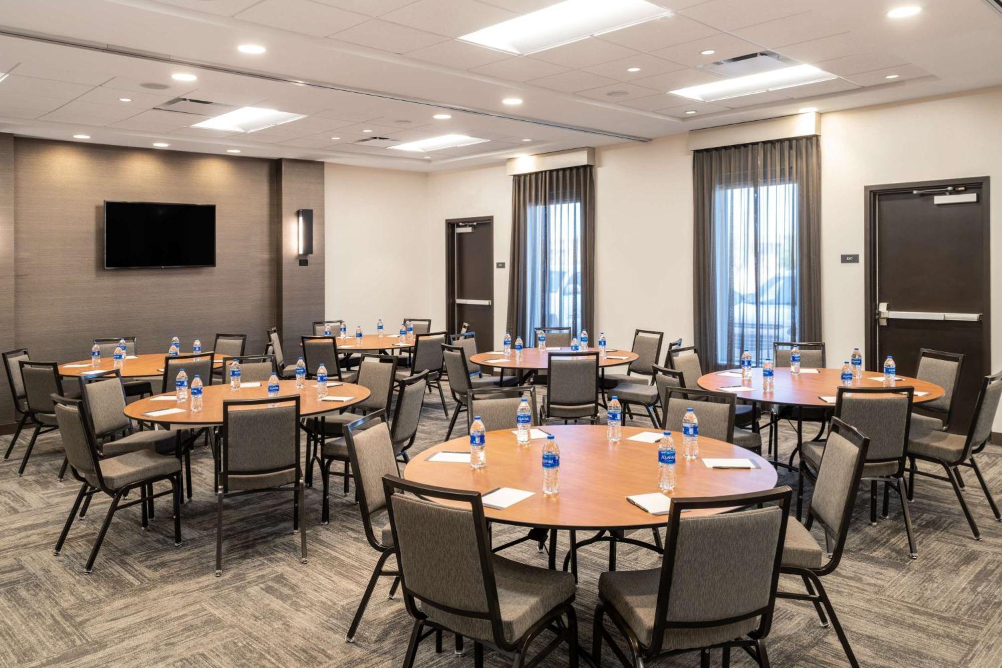 Hyatt Place Fort Worth-Alliance Town Center Exterior photo