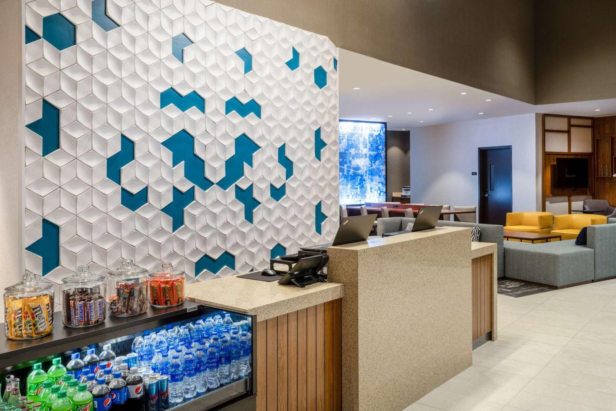 Hyatt Place Fort Worth-Alliance Town Center Exterior photo